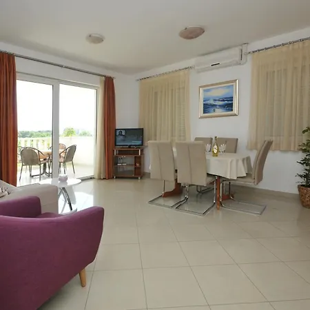 Penzion And With Parking Space - 22531 Trogir